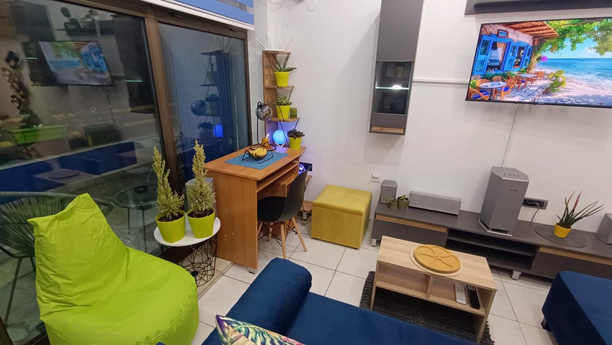 Nitro Inn - Premium Apartments - Wine Tasting - Souvenir - Art Gallery - Private Guided Tours - Relaxing - Romantic Скопье Экстерьер фото